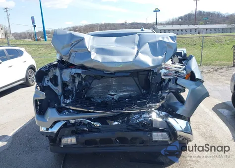 2023 Chevrolet Silverado 1500 4Wd Short Bed Ltz z USA, uszkodzony, nr VIN 1GCUDGED3PZ329145